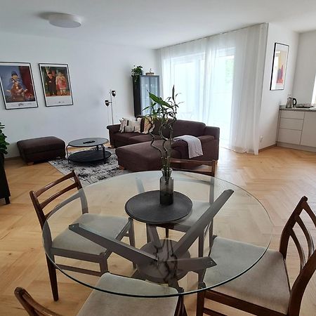 Beautiful New Apt In Old Town Near Train Station - Free Parking Bratislava Esterno foto