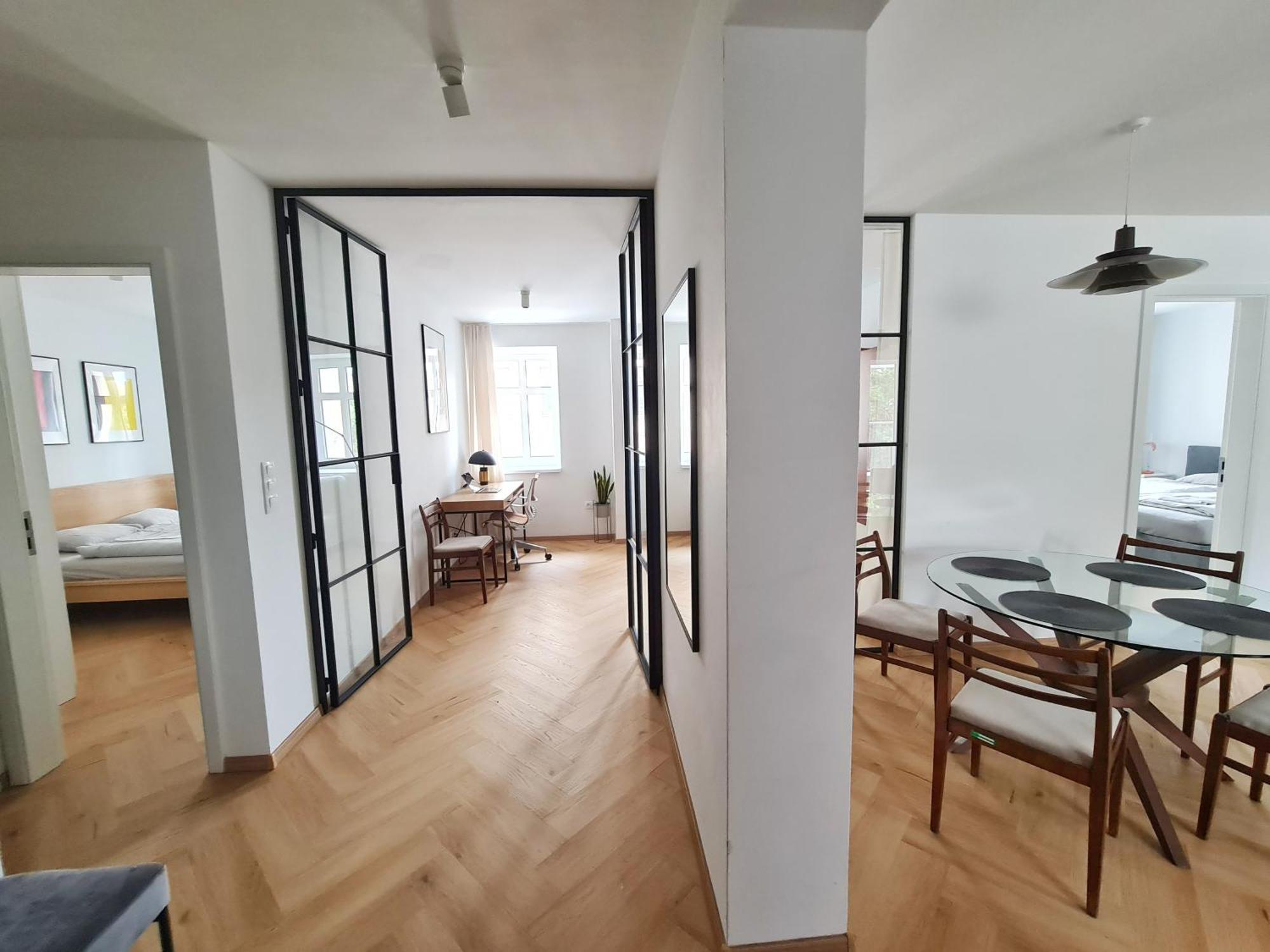 Beautiful New Apt In Old Town Near Train Station - Free Parking Bratislava Esterno foto