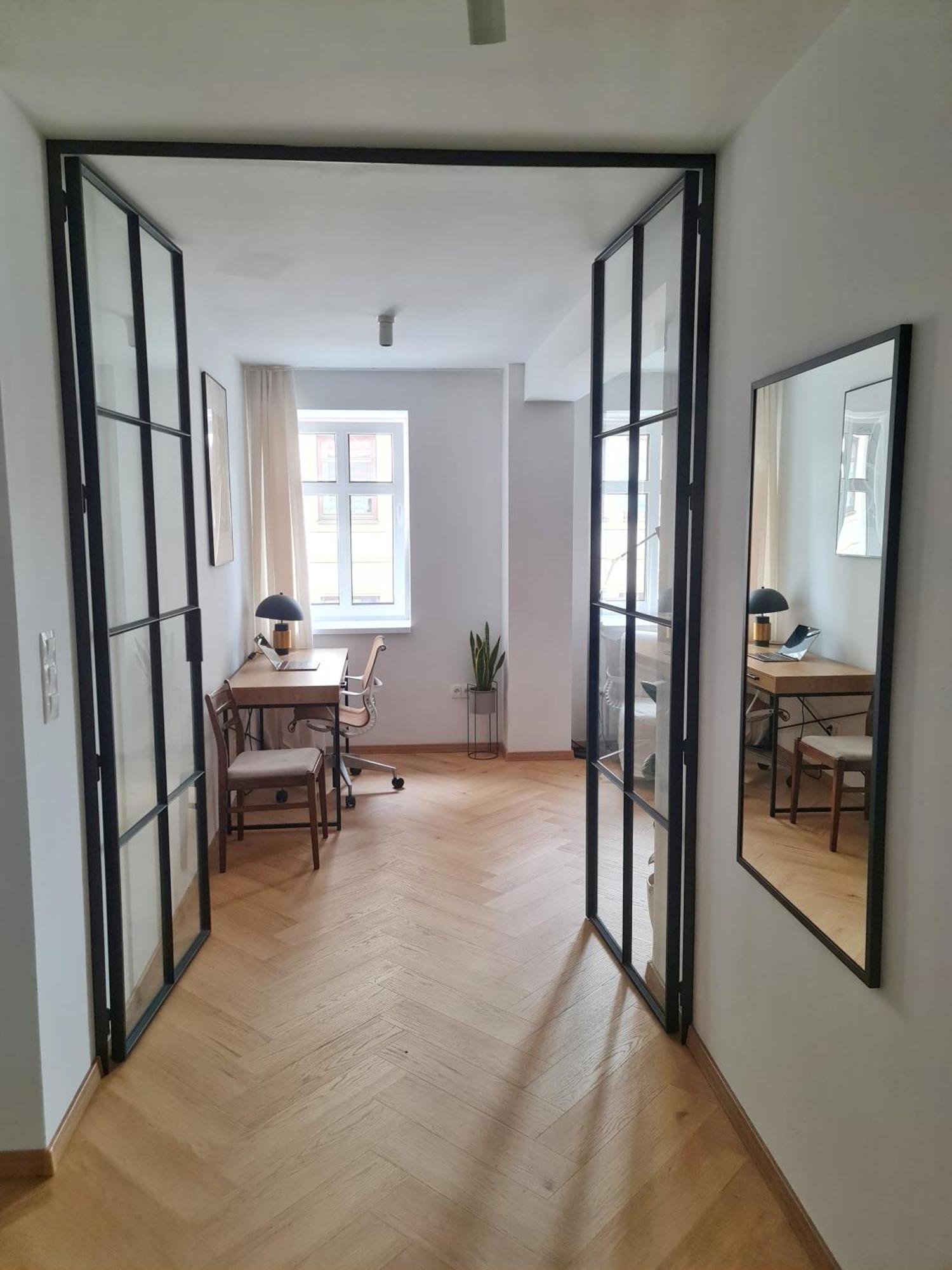 Beautiful New Apt In Old Town Near Train Station - Free Parking Bratislava Esterno foto