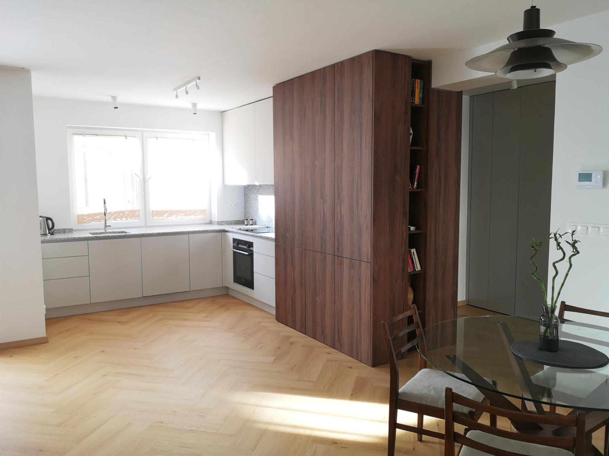 Beautiful New Apt In Old Town Near Train Station - Free Parking Bratislava Esterno foto