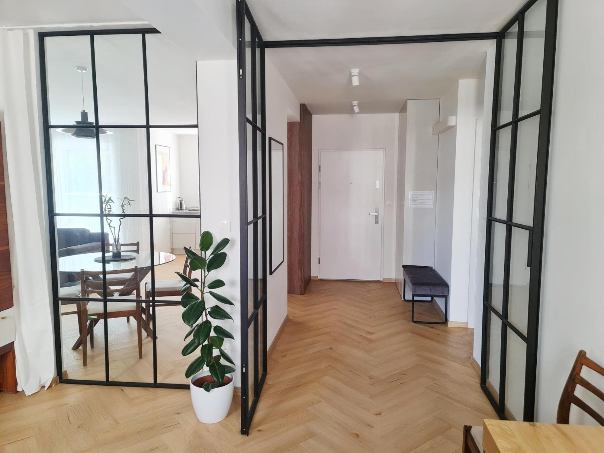 Beautiful New Apt In Old Town Near Train Station - Free Parking Bratislava Esterno foto