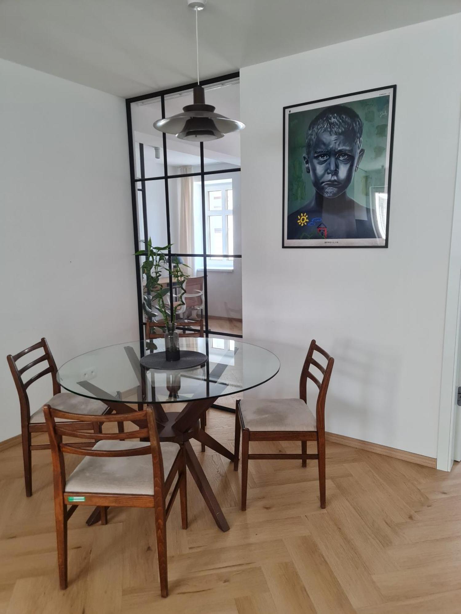 Beautiful New Apt In Old Town Near Train Station - Free Parking Bratislava Esterno foto